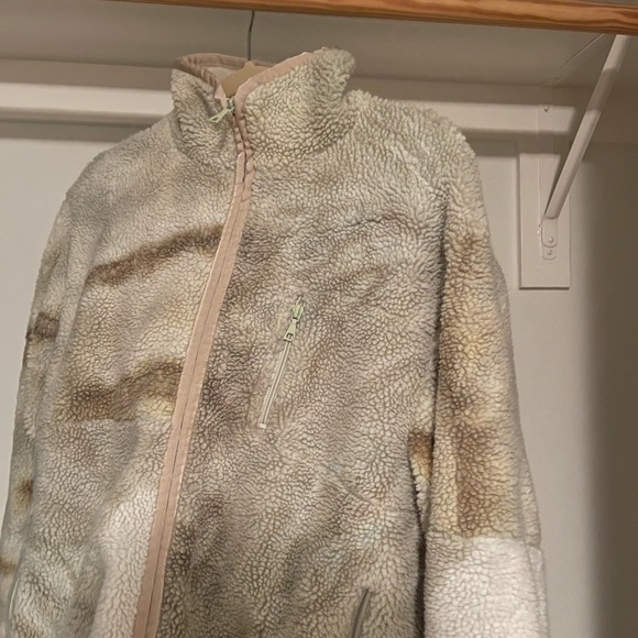 John Elliott ‘22 fleece - Picture 2 of 5